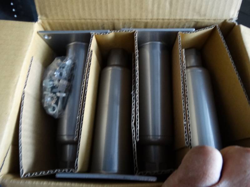lot 4839 image: New set of equipment legs