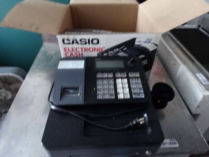 lot 4852 image: Casio cash register system Model- SE5700