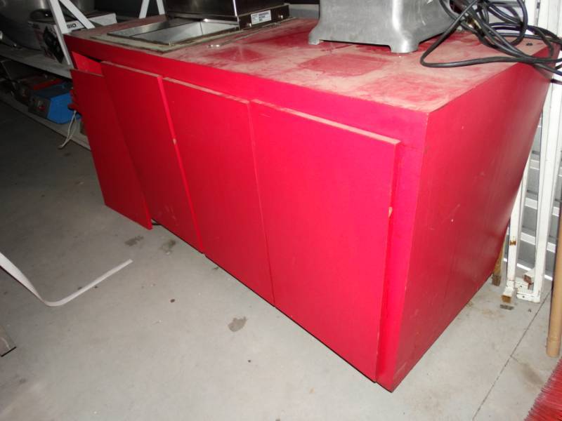 lot 4862 image: Beverage counter w under storage & 5 head fountain machine w ss drop in ice bin