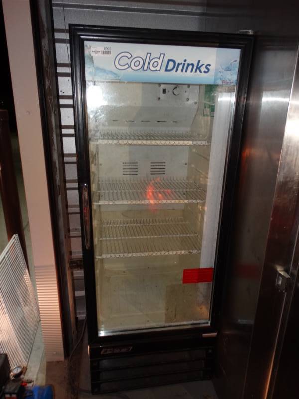 lot 4903 image: Turbo-Air model- TGM-11RV single glass door coolermerchandiser