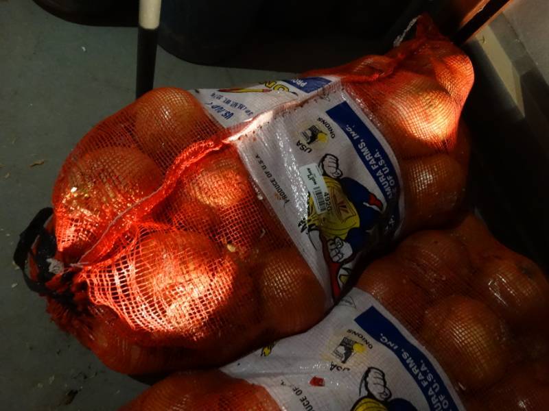 lot 4920 image: 50 lb bag of onions