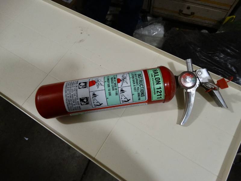 lot 2039 image: halon 1211 Fire extinguisher