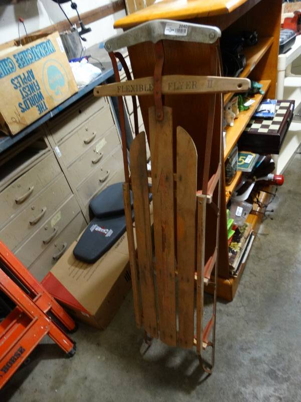 lot 2040 image: Flexable Flyer 2 Wooden Sled