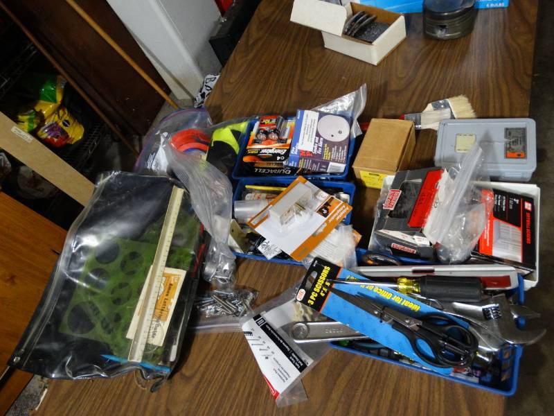 lot 2058 image: lot of misc hardware and tools