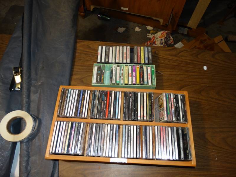 lot 2073 image: Large Lot of CDs and Cassettes
