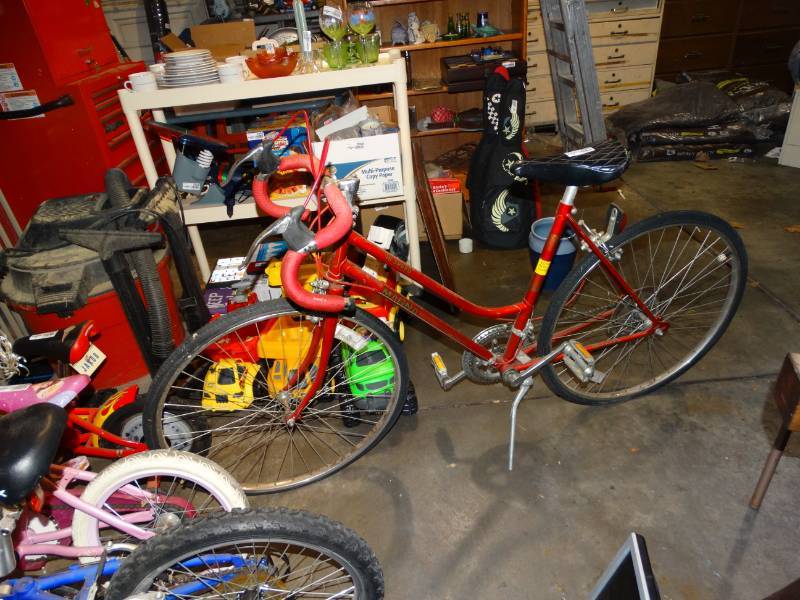 lot 2087 image: magna 10 speed bike
