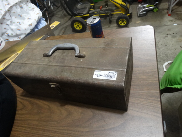 lot 2125 image: Metal Toolbox with Assorted Tools