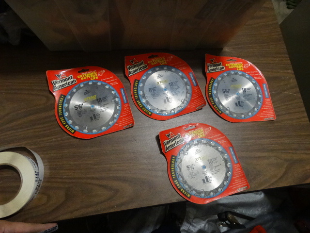lot 2138 image: Lot of 4 5-38 Blades