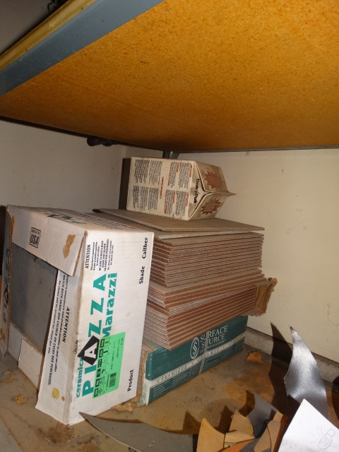 lot 2150 image: Lot of Tiles