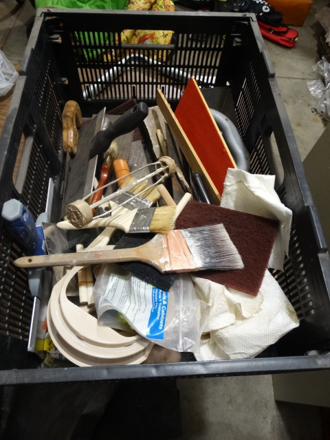 lot 2162 image: Lot of misc paint brushes and tools