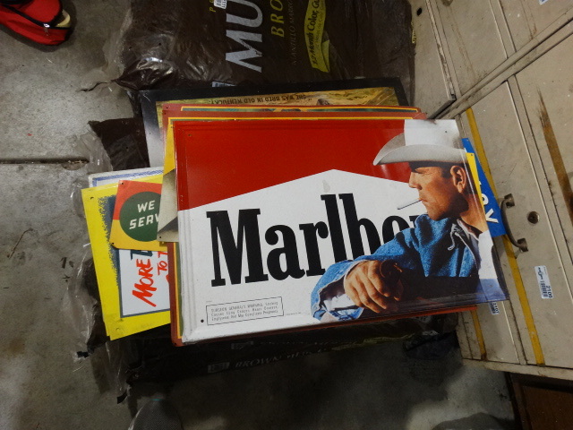 lot 2170 image: Lot Of Metal Decor Signs