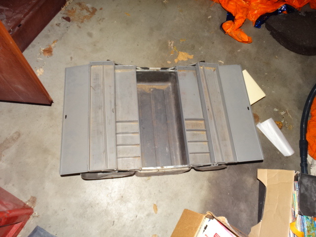 lot 2186 image: Metal Tool Box