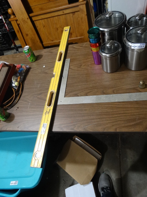 lot 2201 image: Level and Measuring square