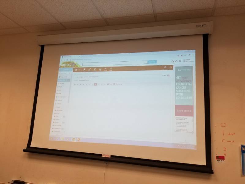 lot 3679 image: 7ft DA-Lite Projector Screen