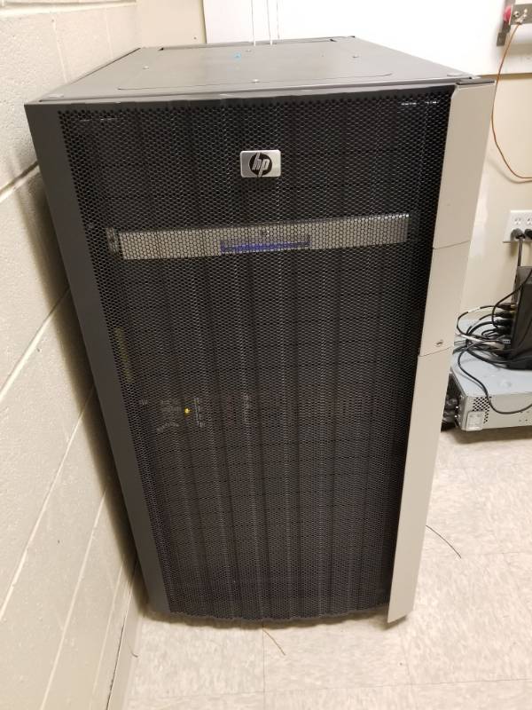 lot 3705 image: HP KBM, HP Server, With Cabinet