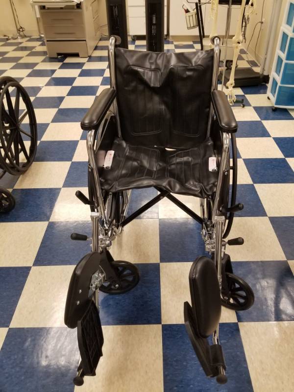 lot 3758 image: 18in Medline Wheel Chair