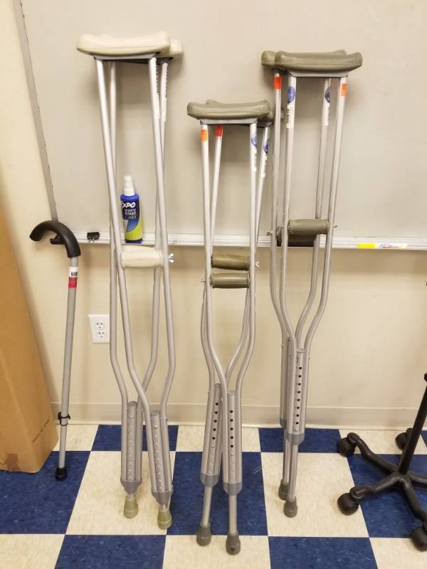 lot 3769 image: (3) Adult Crutches