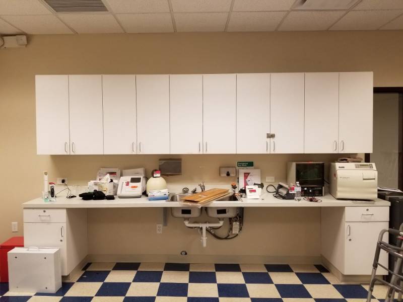 lot 3776 image: Commerical Cabinets With Sink
