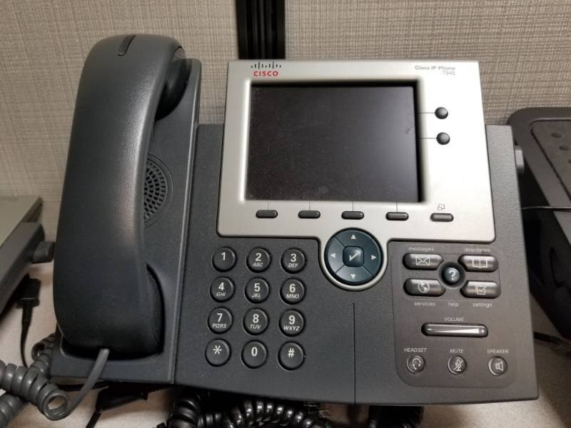 lot 3591 image: (11) Cisco IP Phone 7945