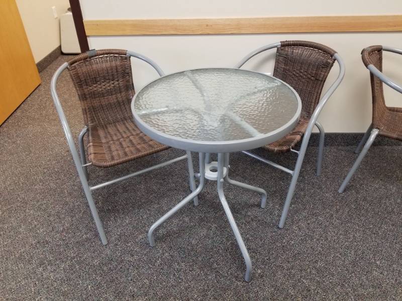 lot 3630 image: 24in Glass Table With 2 Chairs