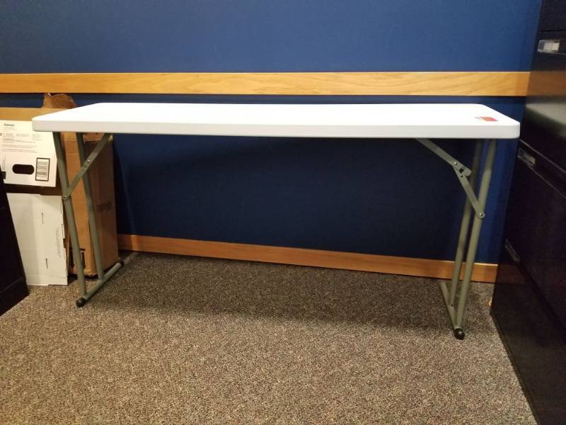 lot 3648 image: 8Ft Slim Folding Table