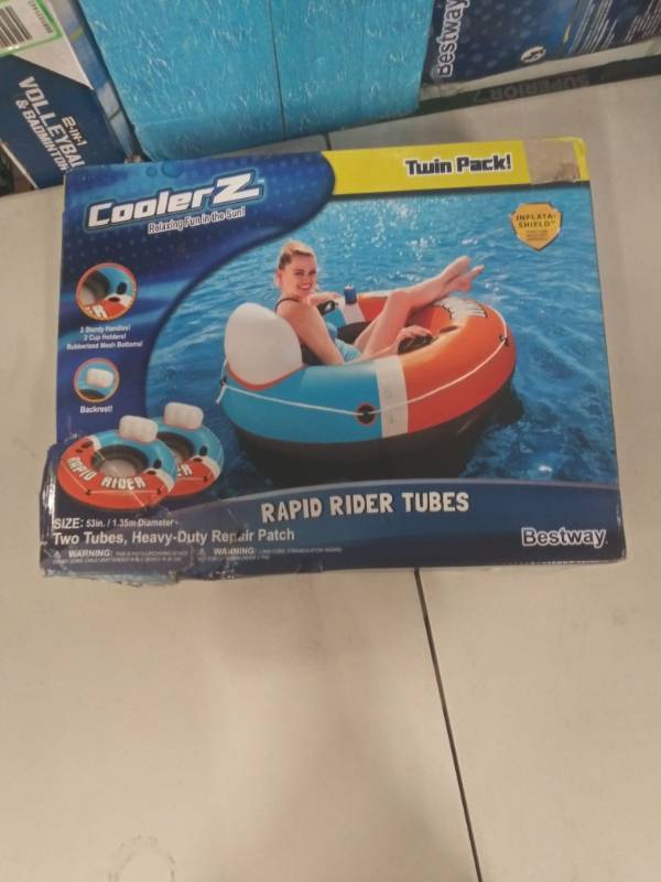 lot 1238 image: CoolerZ Twin Pack Floating Tubes. Size 53 In.
