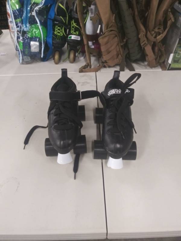 lot 1280 image: Bullet 4 Wheeled Skate. Size U.S. Men 5