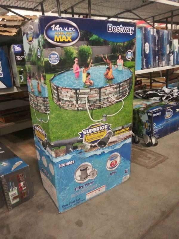 lot 1363 image: Bestway 14 ft. x 33 in. Pool