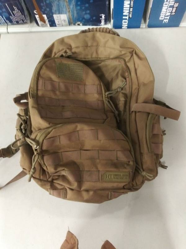lot 1452 image: High Land Tactical Backpack