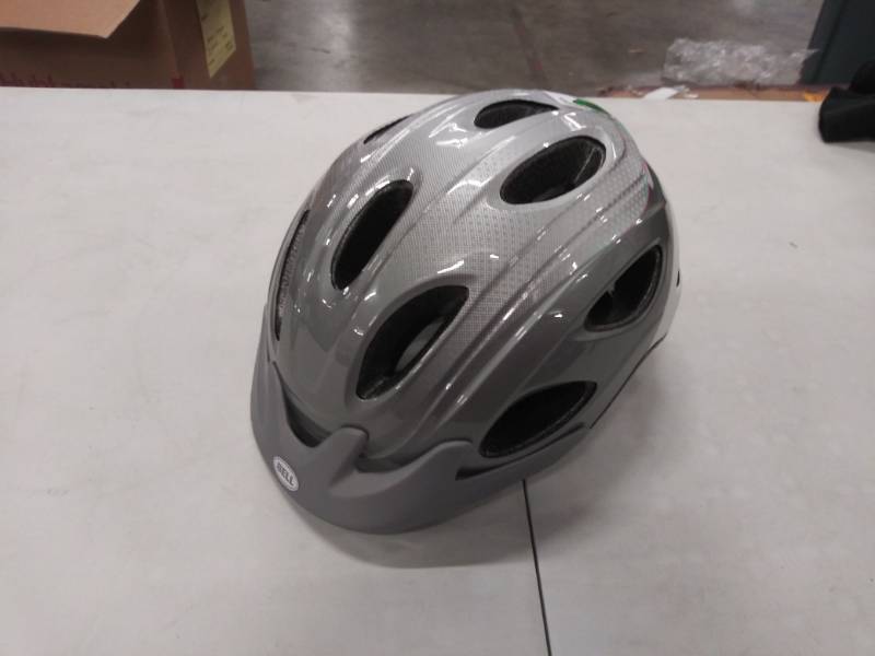 lot 1520 image: Bell Bicycle Helmet