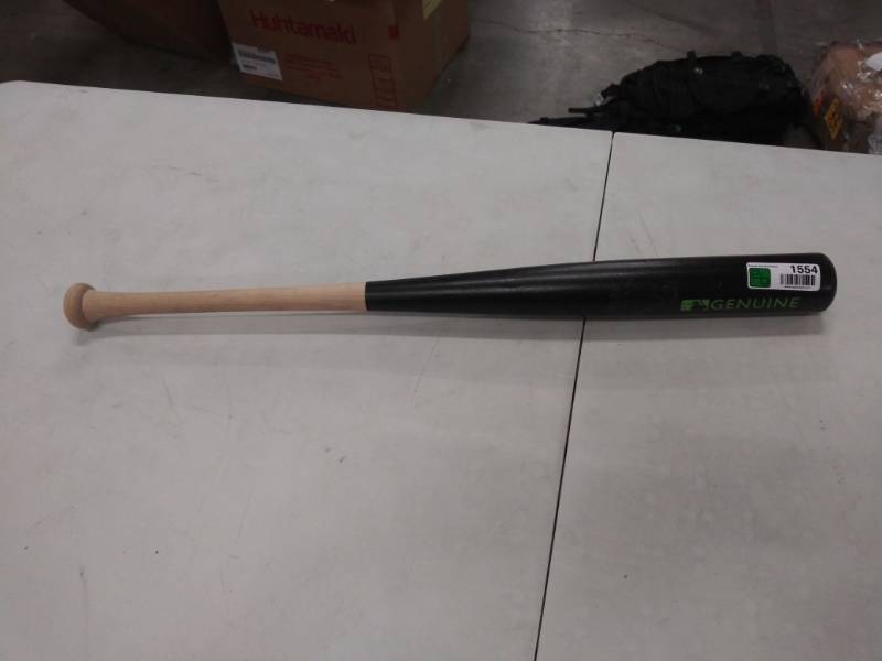 lot 1554 image: Louisville Slugger