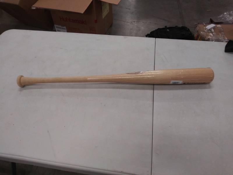 lot 1557 image: Louisville Slugger