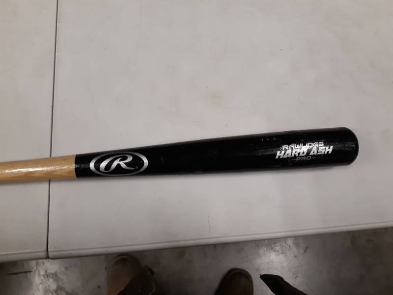 lot 1676 image: Rawlings Hard Ash Pro Baseball Bat