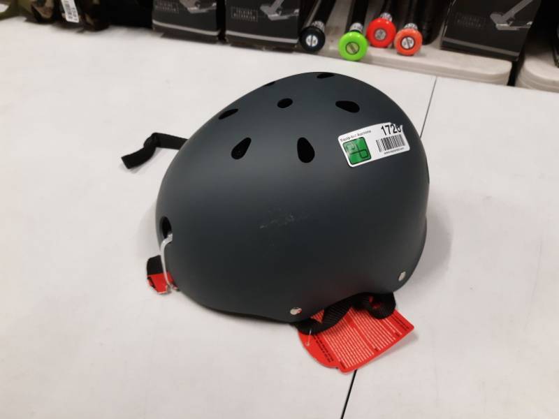 lot 1726 image: Eight Ball Bicycle Helmet
