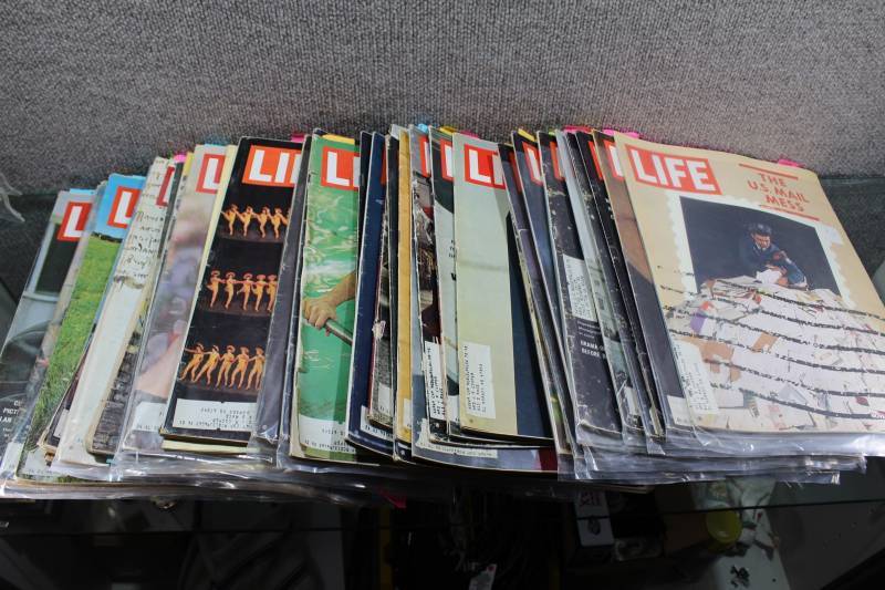 lot 2364 image: Lot of 1960s Vintage Life Magazines -Great Ads -May be incomplete