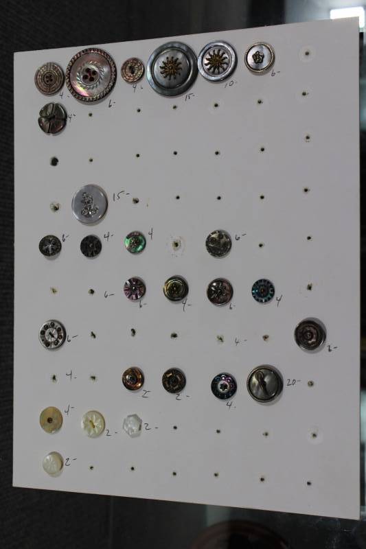 lot 2398 image: Card of Vintage Mother of Pearl Buttons Various Sizes and Styles