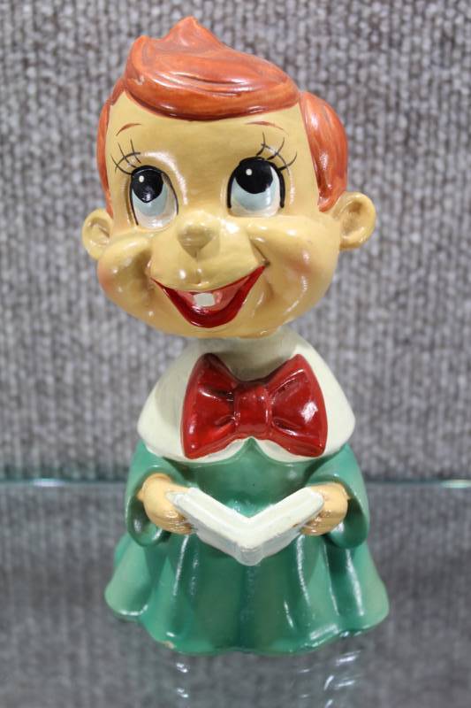 lot 2420 image: Vintage Bobble Head Choir Boy Made in Japan