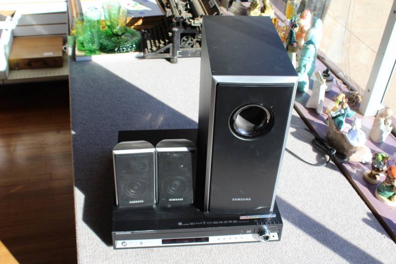 lot 2501 image: Samsung DVD Home Theater System HT-Q70 With 2.1 Speakers
