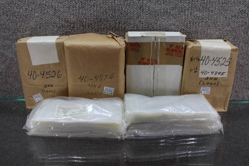lot 2517 image: Lot of Approx 4500 Plastic Poly Bags Assorted Sizes 2X6, 4X6, 2X5, and 3X6