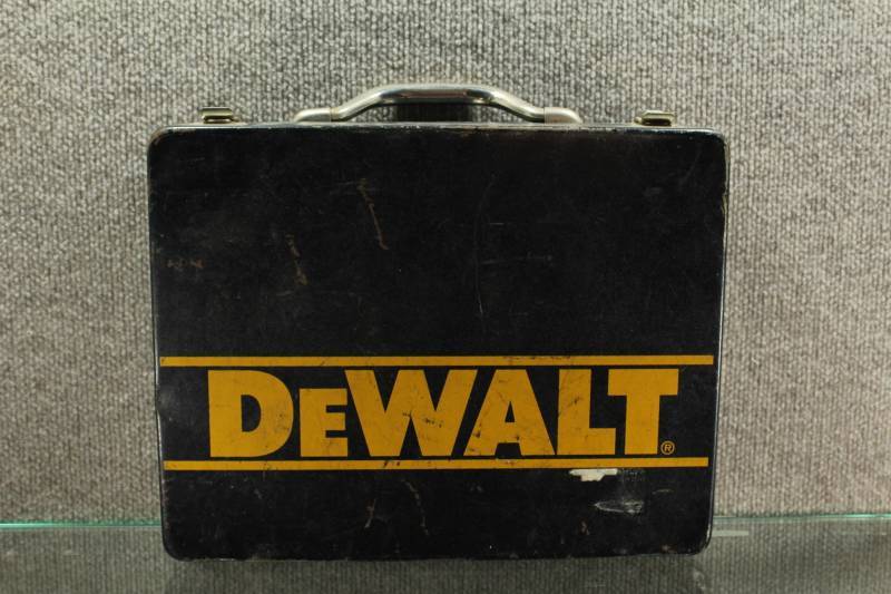 lot 2520 image: Metal Dewalt Carrying Case 10.5X13.5