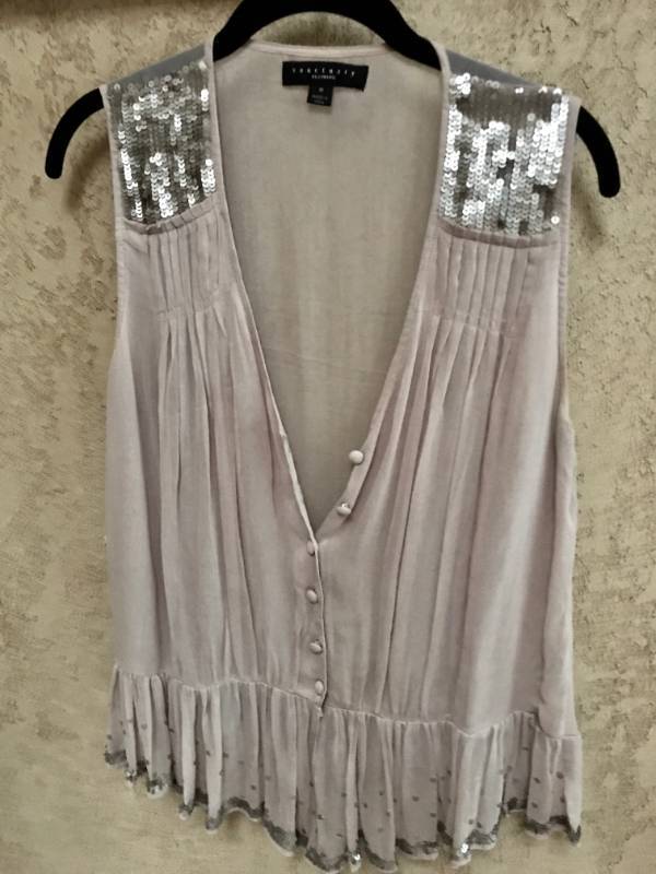 lot 1052 image: Sanctuary Clothing Shirt with sequins