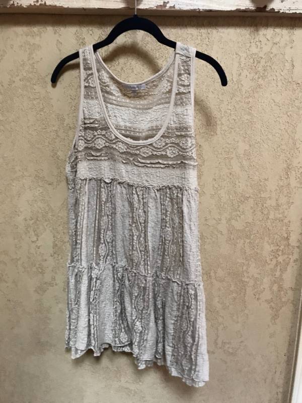 lot 1053 image: Lacy and ruffled DressLong Top