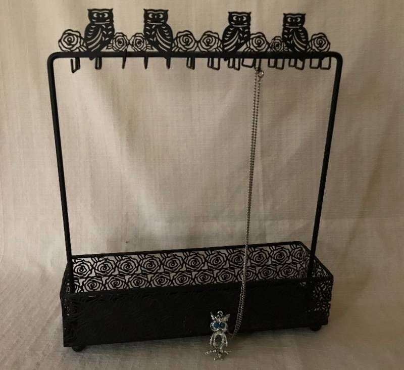 lot 1059 image: Silverturquoise Owl Necklace with 12 chain and Black Metal Jewelry Organizer with owls