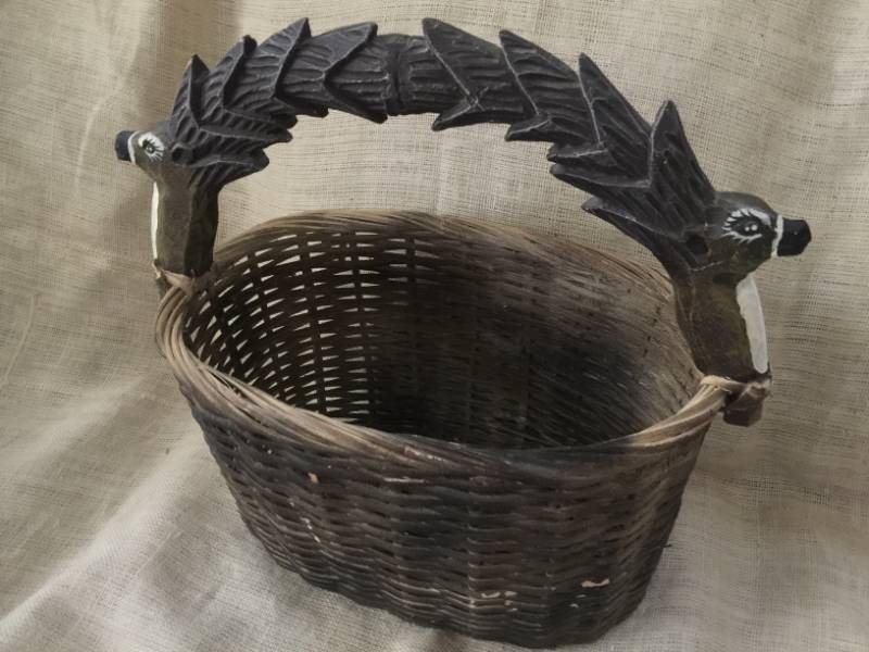 lot 1060 image: Carved reindeer handle basket