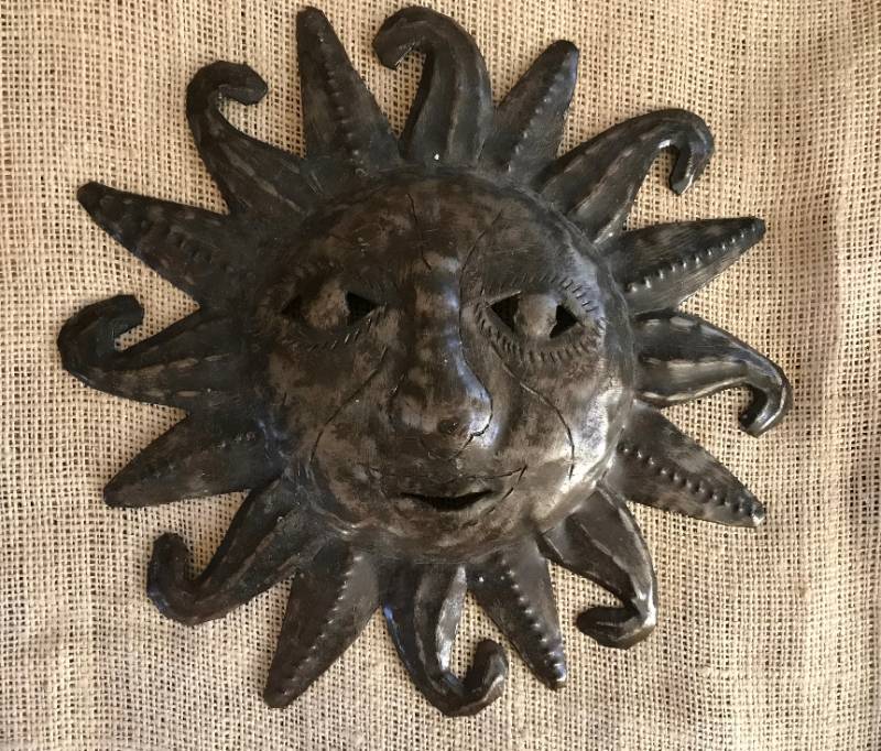 lot 1067 image: Sun Wall Decor