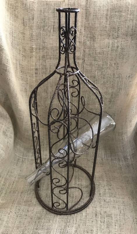 lot 1113 image: 22 Metal Wine Rack shaped like a wine bottle