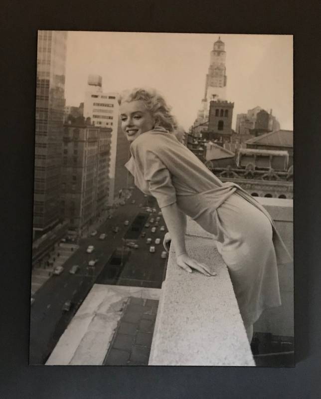 lot 1132 image: Wood Plank Movie Wall Decor--Scene of Marilyn Monroe in New York City