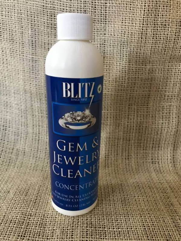 lot 1153 image: 8 oz Concentrate Jewelry Cleaner--full unopened bottle