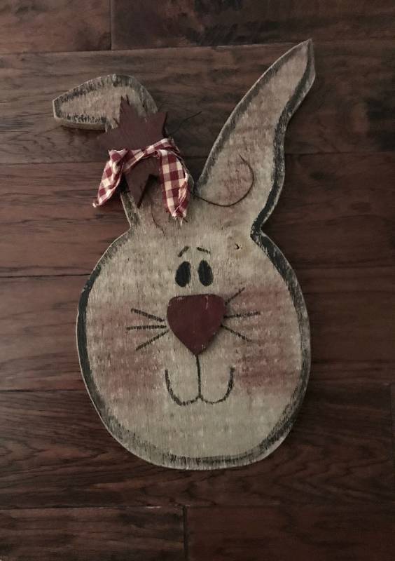 lot 1160 image: Large Wood Bunny Wall Decor piece-18