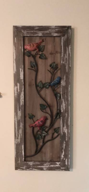 lot 1203 image: Rustic Wood Wall Decor with metal birds and tree